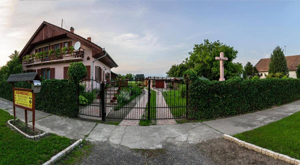 Hotel Gemenc Vendeghaz Hercegszanto Zewnętrze zdjęcie